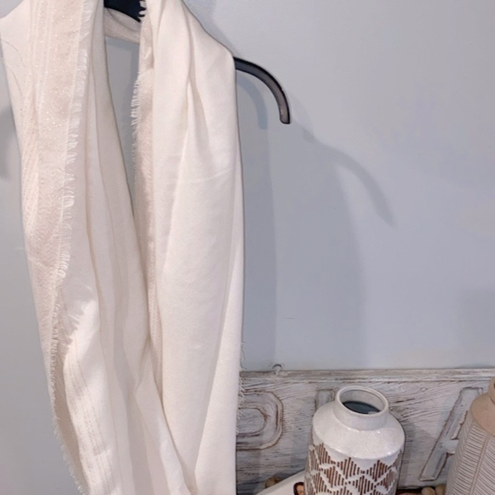 Lauren Conrad scarf